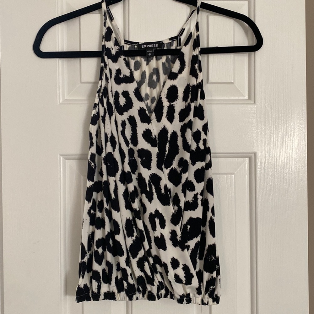 Express top xs in great condition.